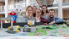 Schüler tüfteln für First Lego League