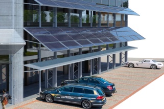 Energiegewinnung und Sonnenschutz an der Fassade: Ein optimaler Winkel zur Sonne nutzt beiden Faktoren.